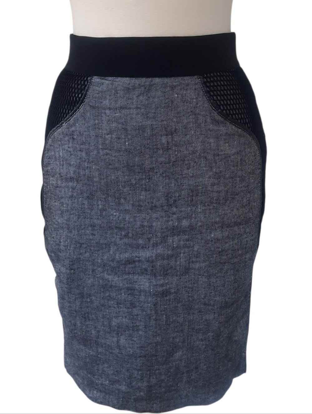 BEBE Linen Blend Knee-Length Pencil Skirt w/Neoprene Mesh Panels Grey/Black Sz 6